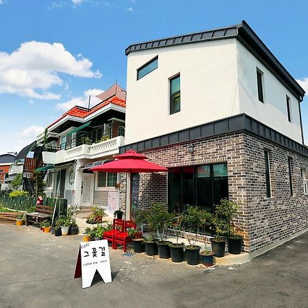 The Flower Road Guesthouse Suncheon Buitenkant foto